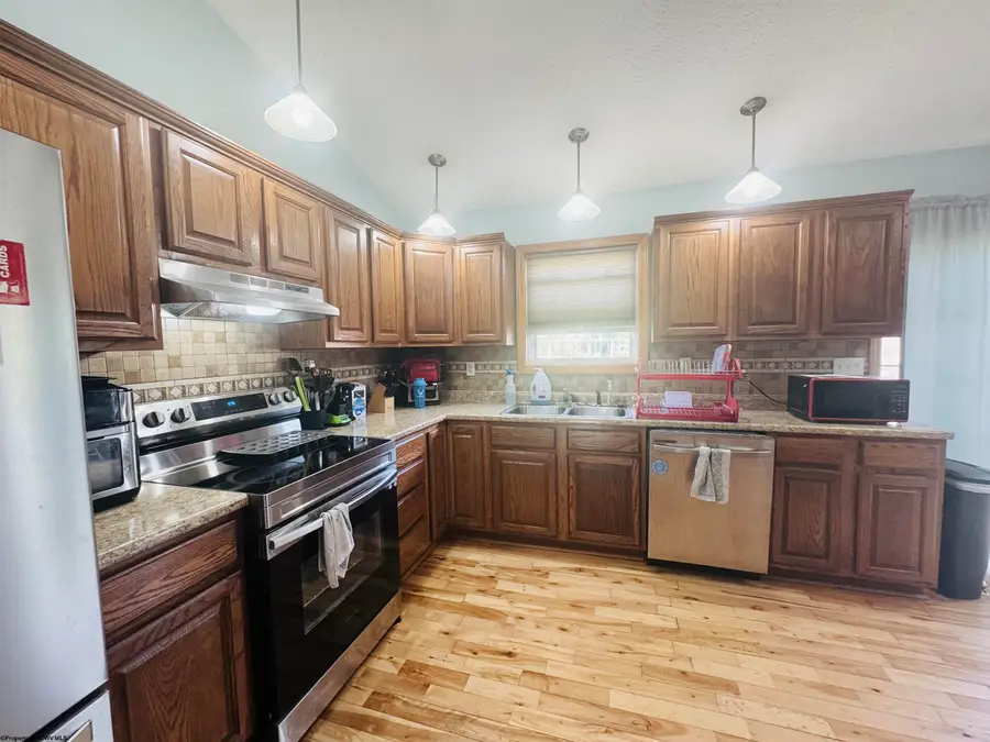 105 Sharon Lane, Kingwood, WV 26537 - Image #2