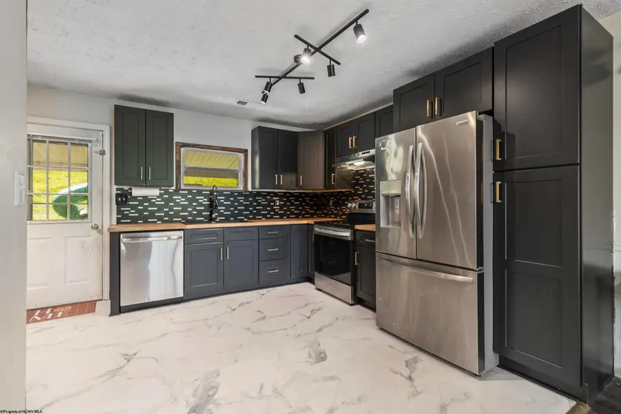 131 Hill View Terrace, Enterprise, WV 26568 - Image #3