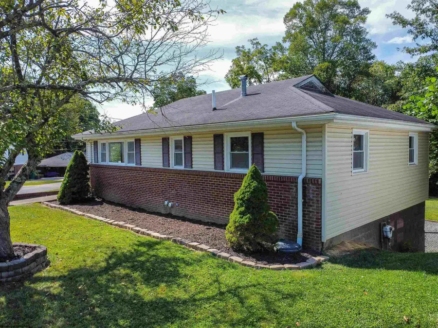 501 Willow Lane, Bridgeport, WV 26301 - Image #3