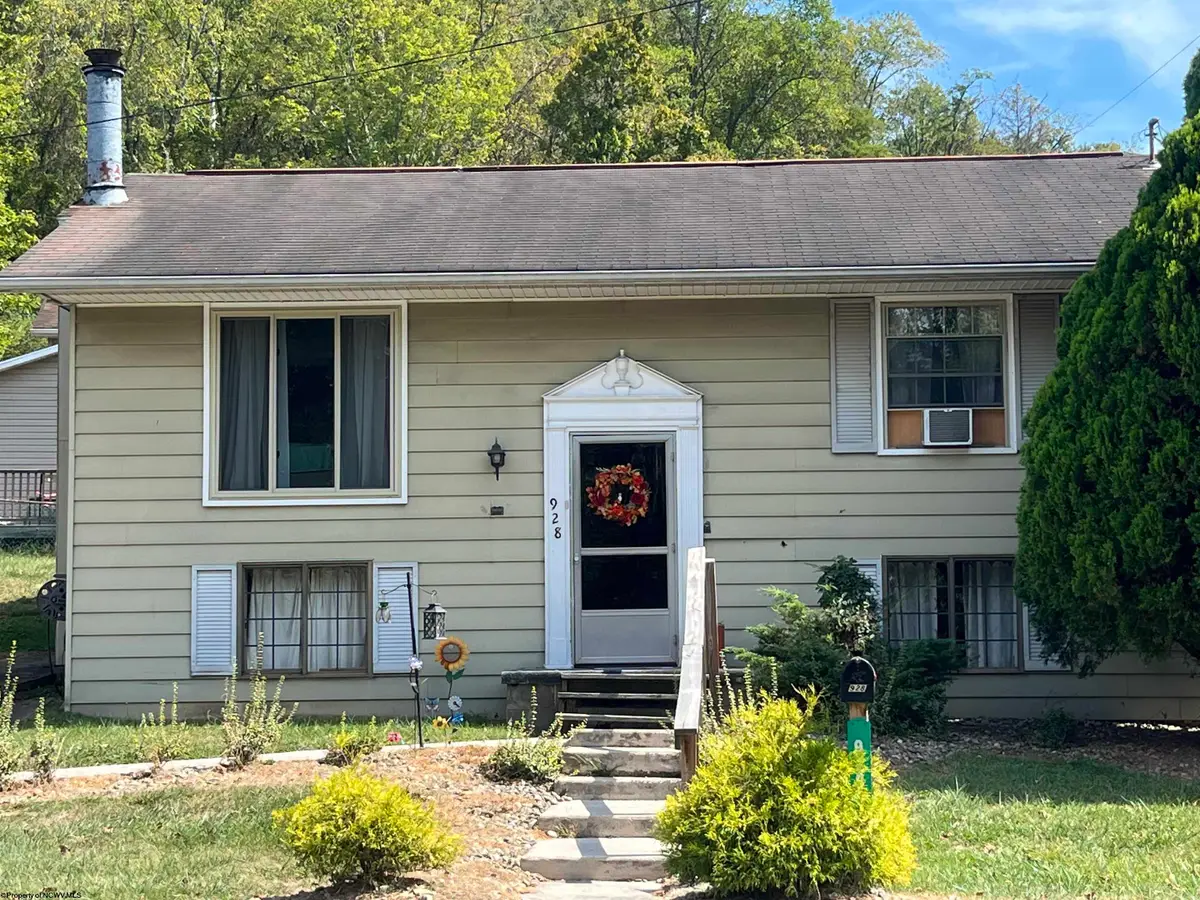 928 N Main Avenue, Weston, WV 26452 - Image #1