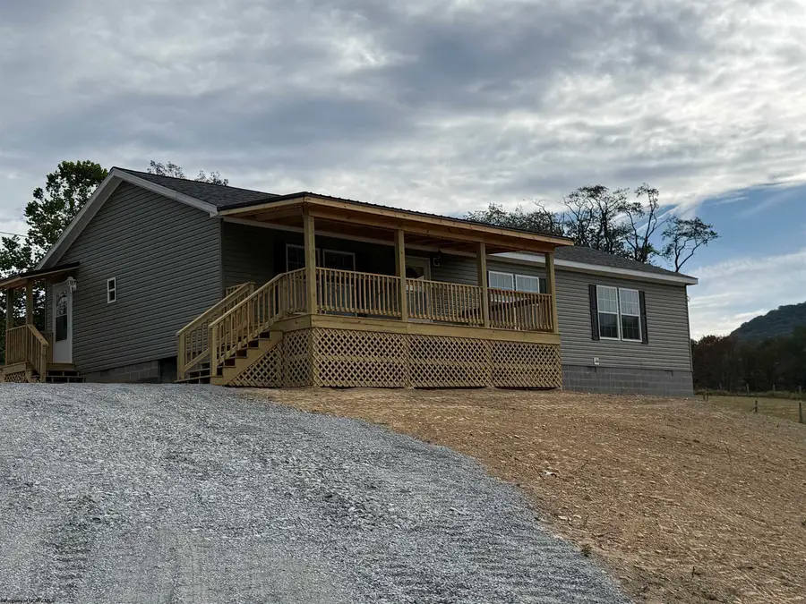 124 Hillside Drive, Elkins, WV 26241 - Image #2