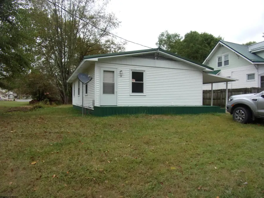 18 Cleveland Avenue, Buckhannon, WV 26201 - Image #2