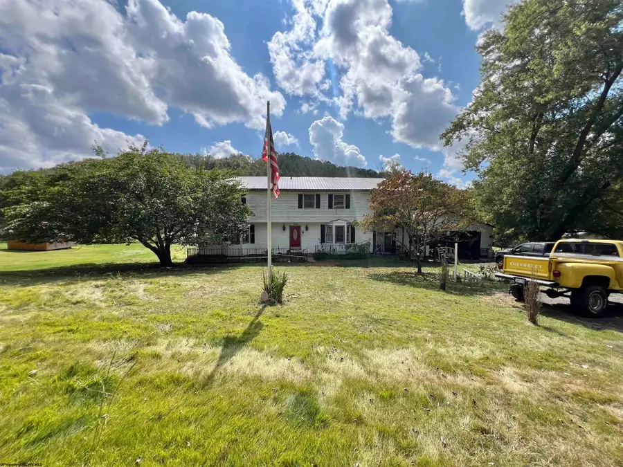 8613 Georgetown Road, Roanoke, WV 26447 - Image #3