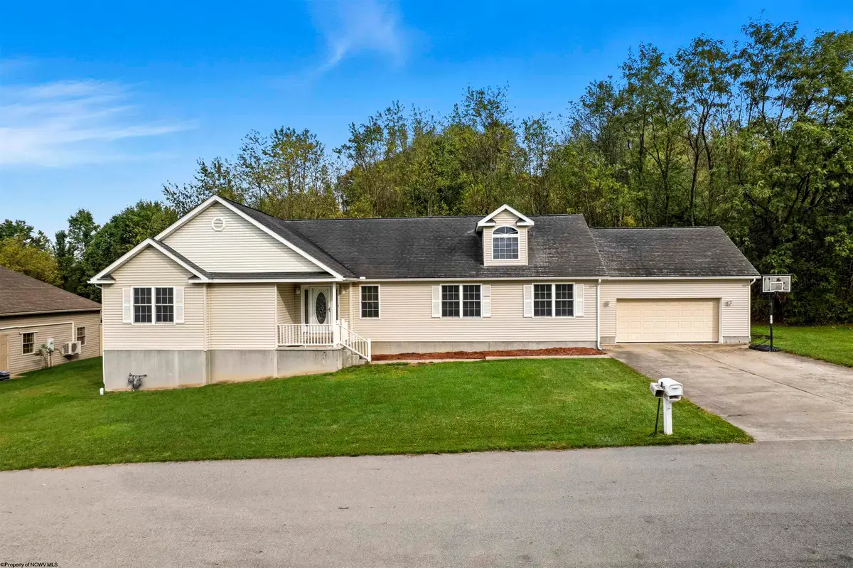 110 Woodmont Way, Fairmont, WV 26554 - Image #1