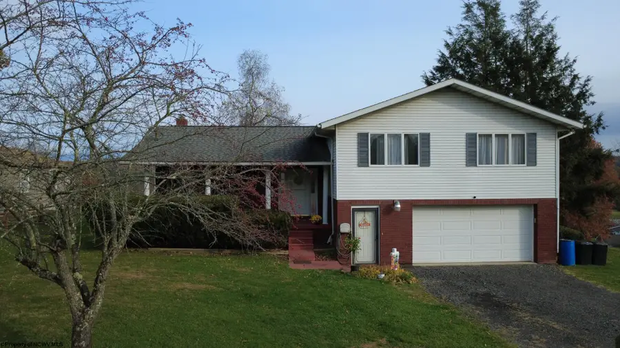 224 Hemlock Lane, Reedsville, WV 26547 - Image #2