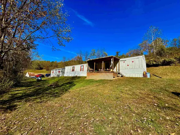 1722 Hackers Creek Road, Buckhannon, WV 26201