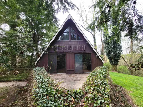 11 1/2 Freeland Street, Fairmont, WV 26554