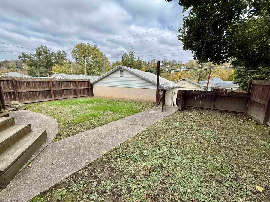 211 McGraw Avenue, Grafton, WV 24701 - Image #3