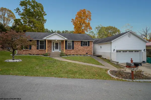 244 Meadowcrest Lane, Bridgeport, WV 26330