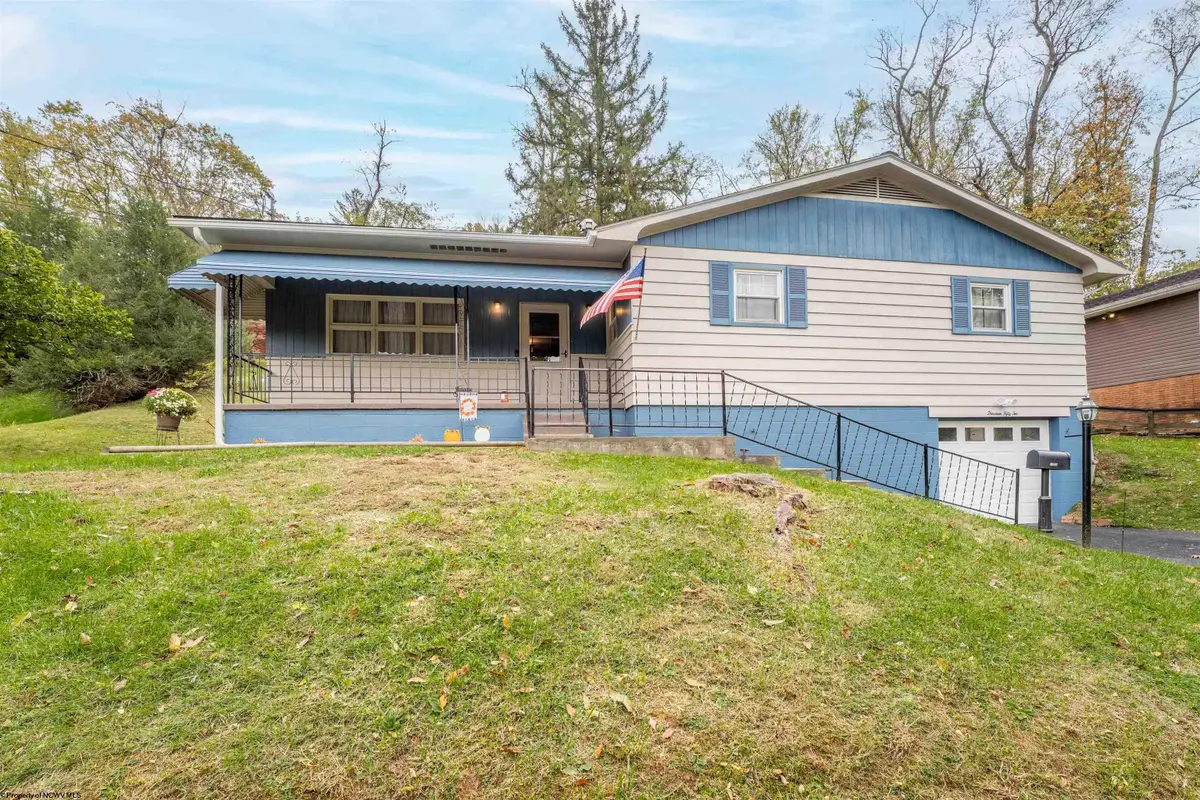 1352 Hillside Drive, Fairmont, WV 26554 - Image #1