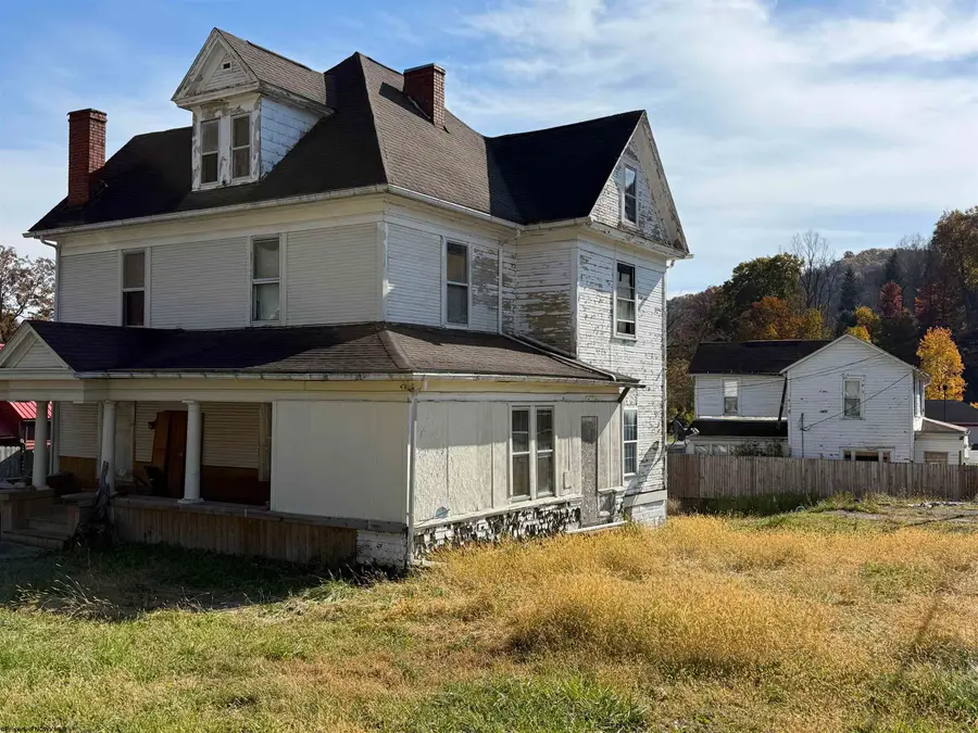 1008 E Main Street, Mannington, WV 26582 - Image #2