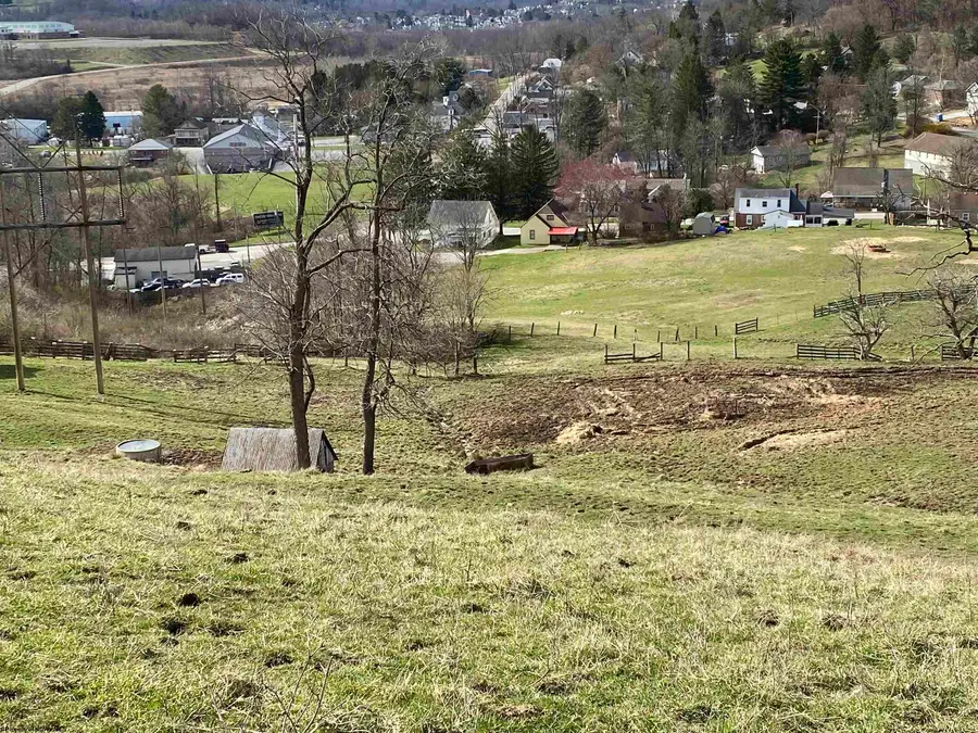 16 Meadowdale Road, Fairmont, WV 26554 - Image #3