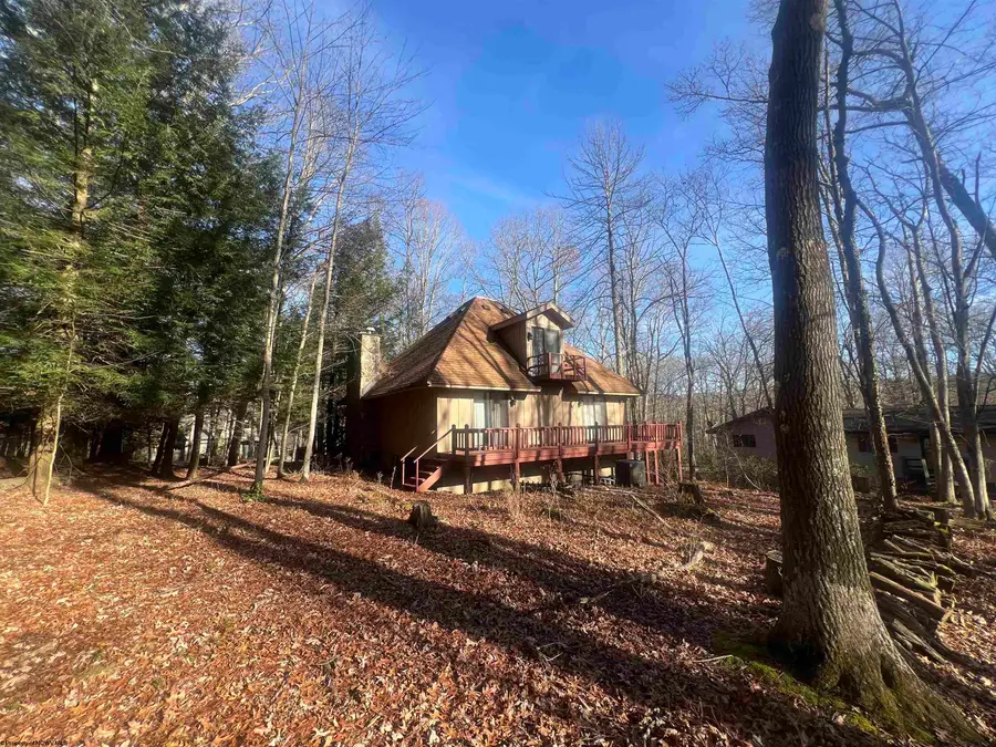 401 Hemlock Circle, Terra Alta, WV 26764-0000 - Image #2