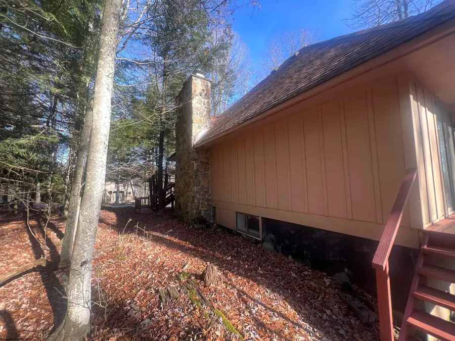 401 Hemlock Circle, Terra Alta, WV 26764-0000 - Image #3