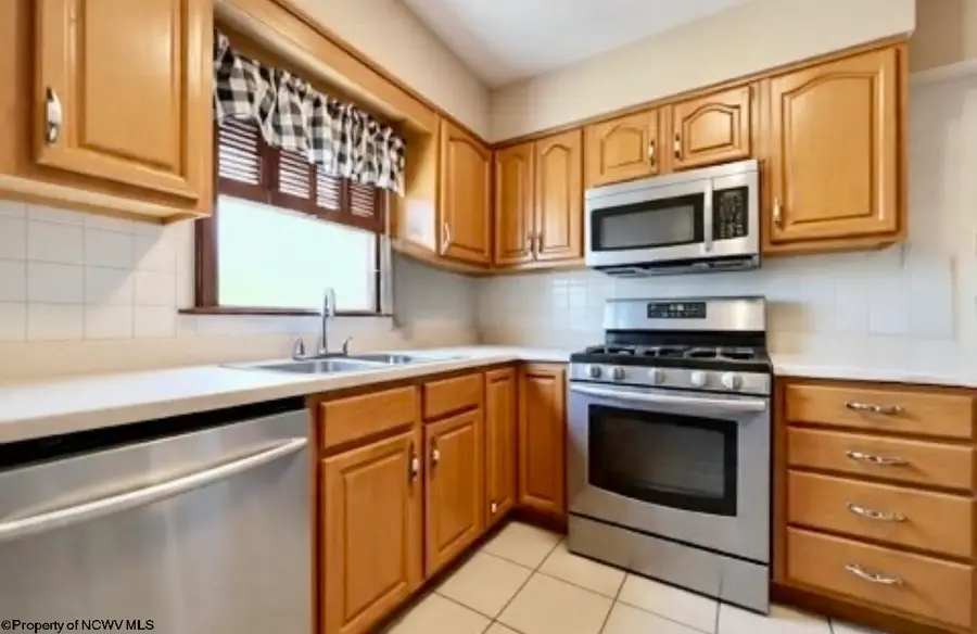 822 Hood Avenue, Shinnston, WV 26431 - Image #3