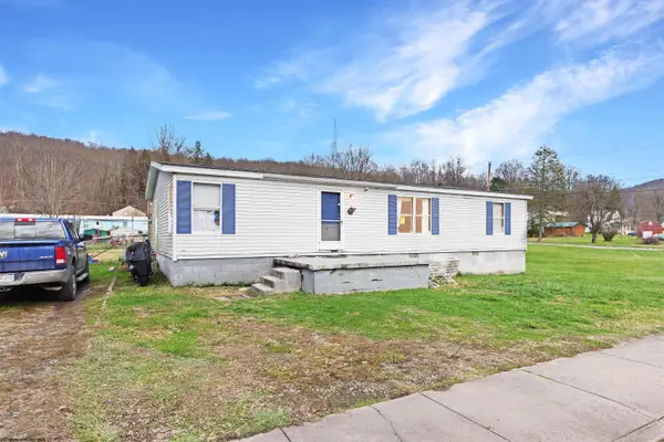 46 Wall Street, Albright, WV 26519