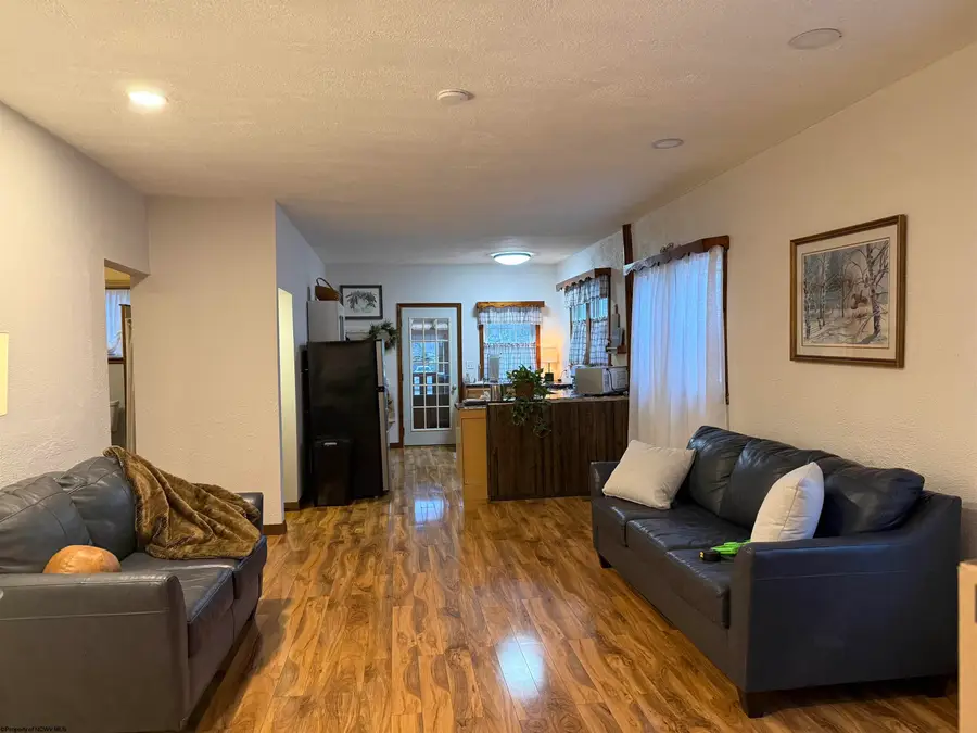 221 Meadow Avenue, Mannington, WV 26582 - Image #2