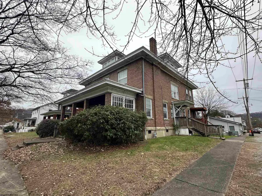 131 W 7th Street, Weston, WV 26452 - Image #2