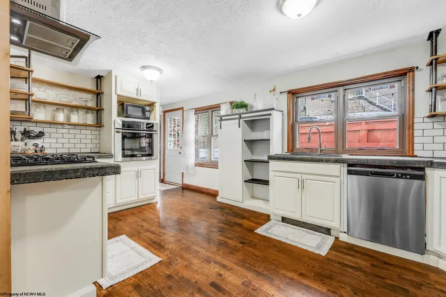 1140 Sunset Drive, Fairmont, WV 26554 - #2