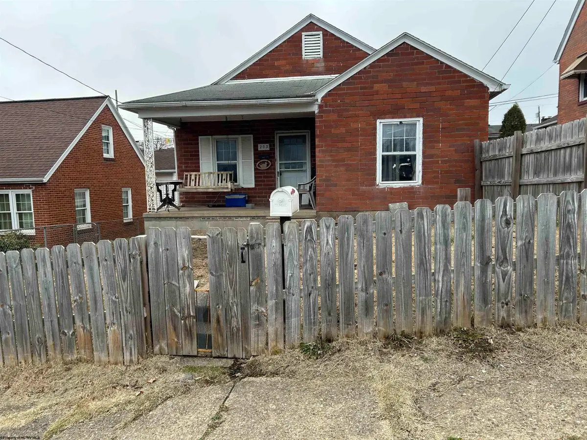 203 Indiana Avenue, Nutter Fort, WV 26301 - Image #1