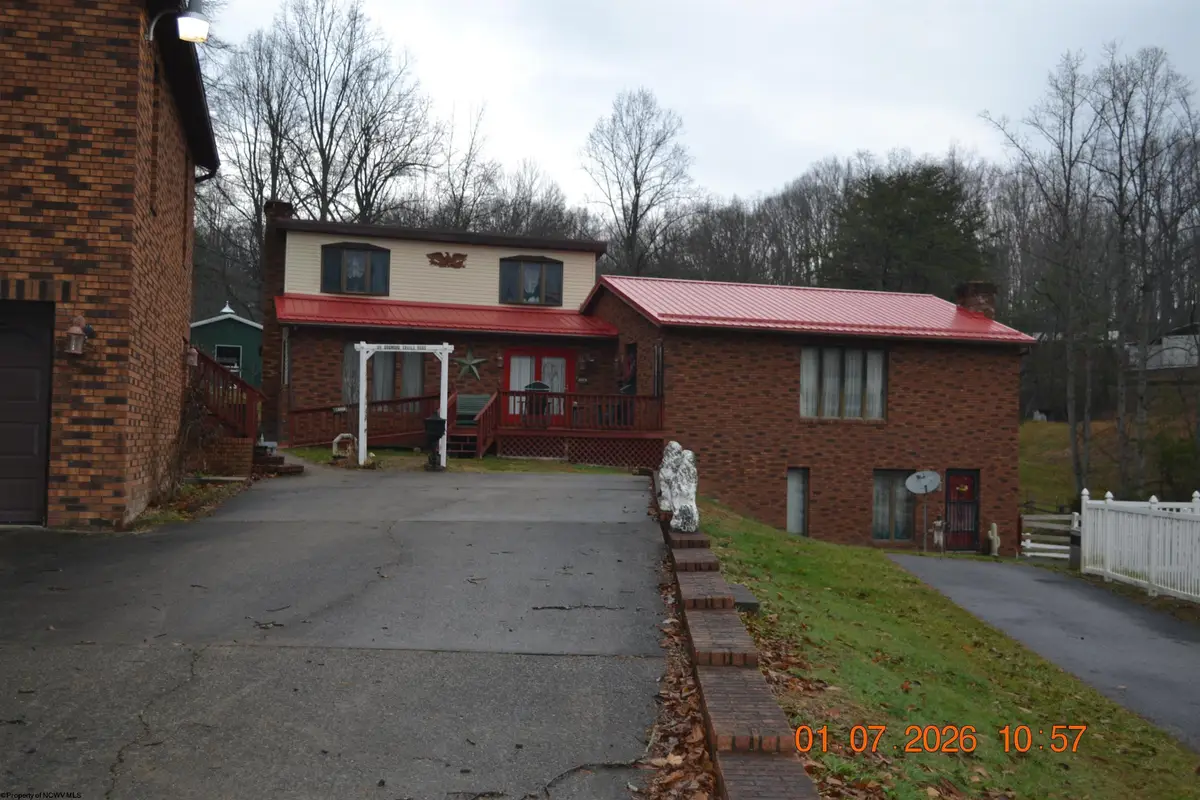 94 Dogwood Trail, Napier, WV 26631-7050 - Image #1