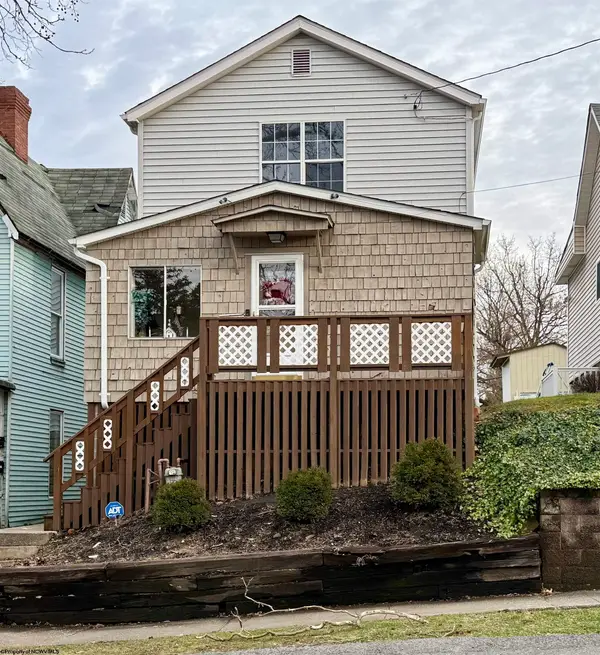 702 Gaston Avenue, Fairmont, WV 26554