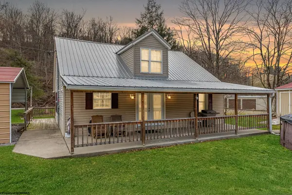 122 Robinson Run Road, Maidsville, WV 26541