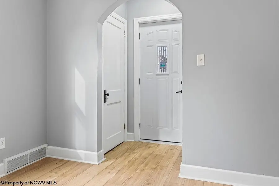 408 Maryland Avenue, Nutter Fort, WV 26301 - Image #2