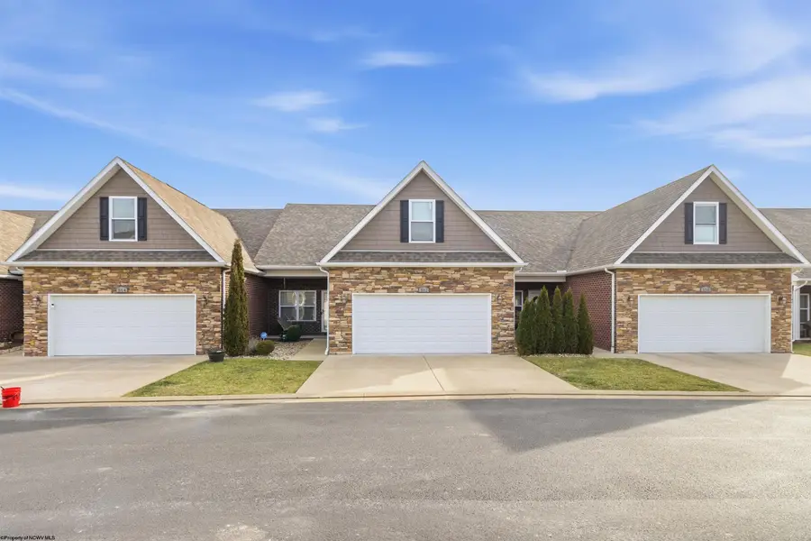 512 Persimmon Lane, Bridgeport, WV 26330 - Image #2