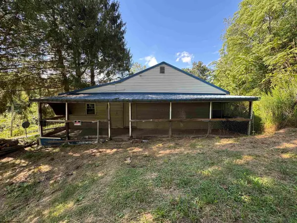 685 Ford Run, Philippi, WV 26416