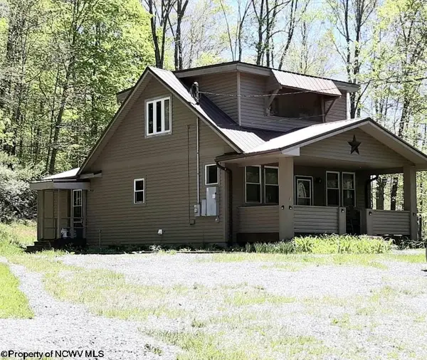5055 Maxwell Ridge Road, West Union, WV 26456