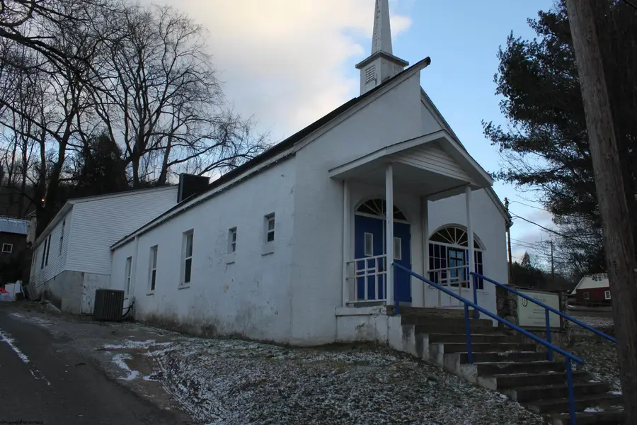 129 McGraw Avenue, Webster Springs, WV 26288 - #3