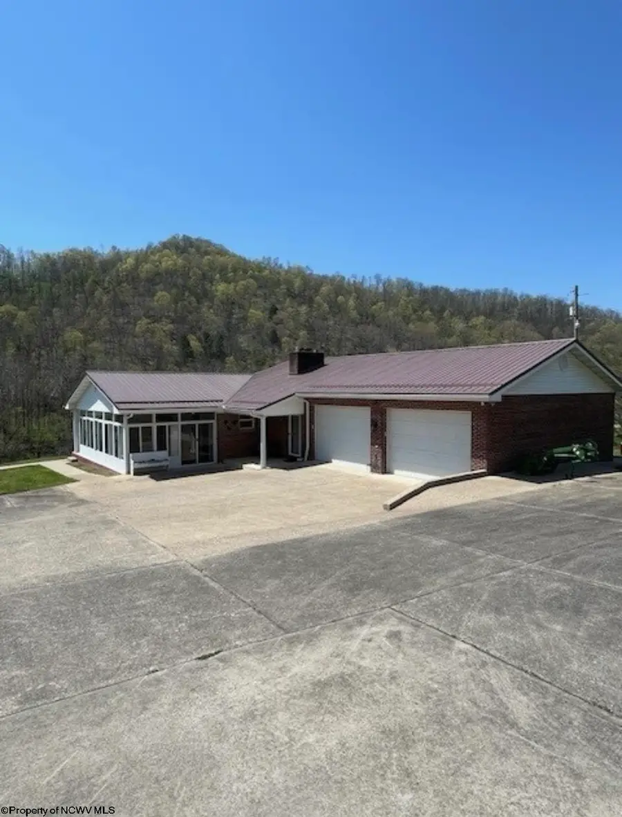 3089 State Street, Gassaway, WV 26624 - #2