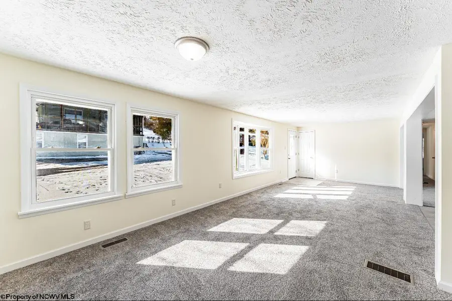 490 Ohio Avenue, Westover, WV 26501 - #3