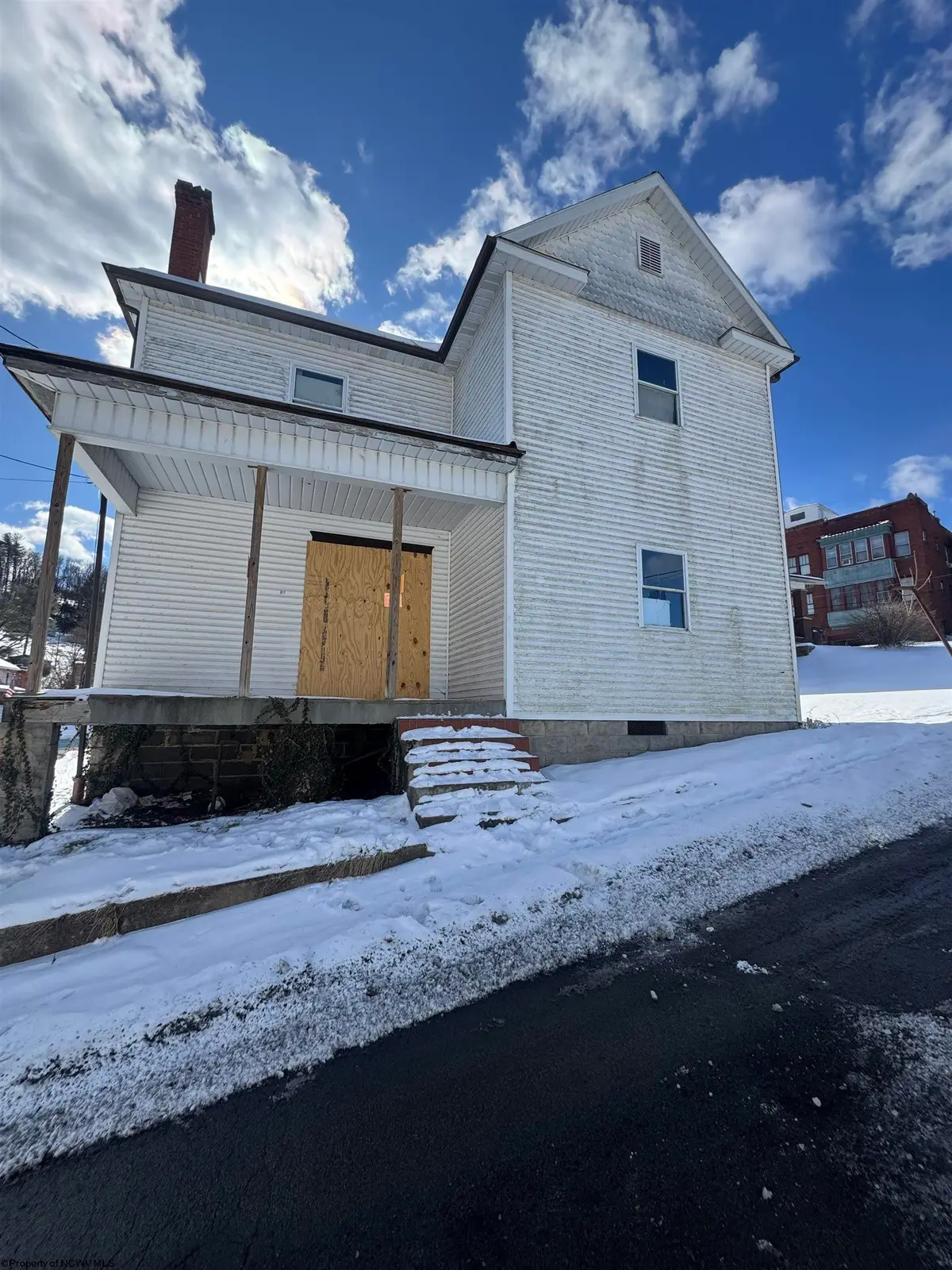 371 Hickman Street, Clarksburg, WV 26301 - #1