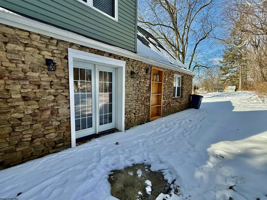 1563 Fairmont Avenue, Fairmont, WV 26554 - #3