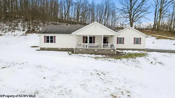 149 Glady Creek Drive, Fairmont, WV 26554
