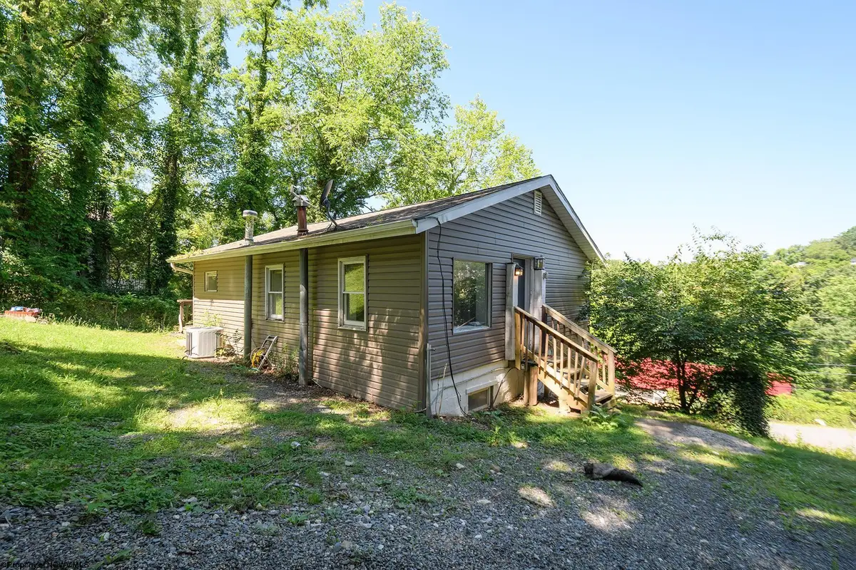1004 College Avenue, Morgantown, WV 26505 - #1
