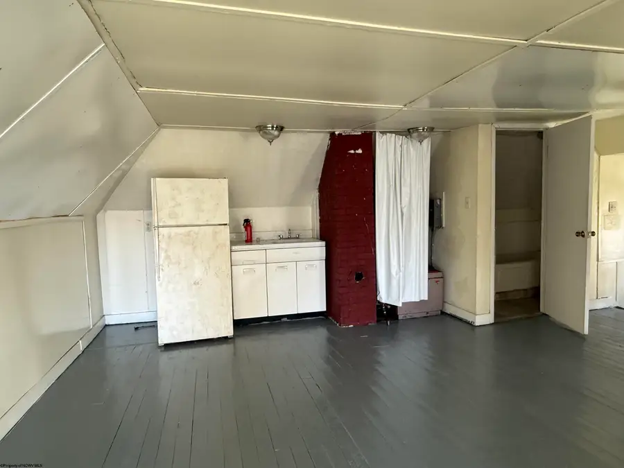 1005 Locust Avenue, Fairmont, WV 26554 - #3