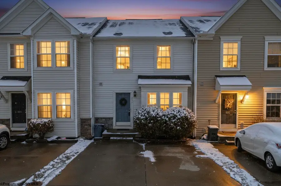 202 Summerfield Drive, Morgantown, WV 26508 - #2