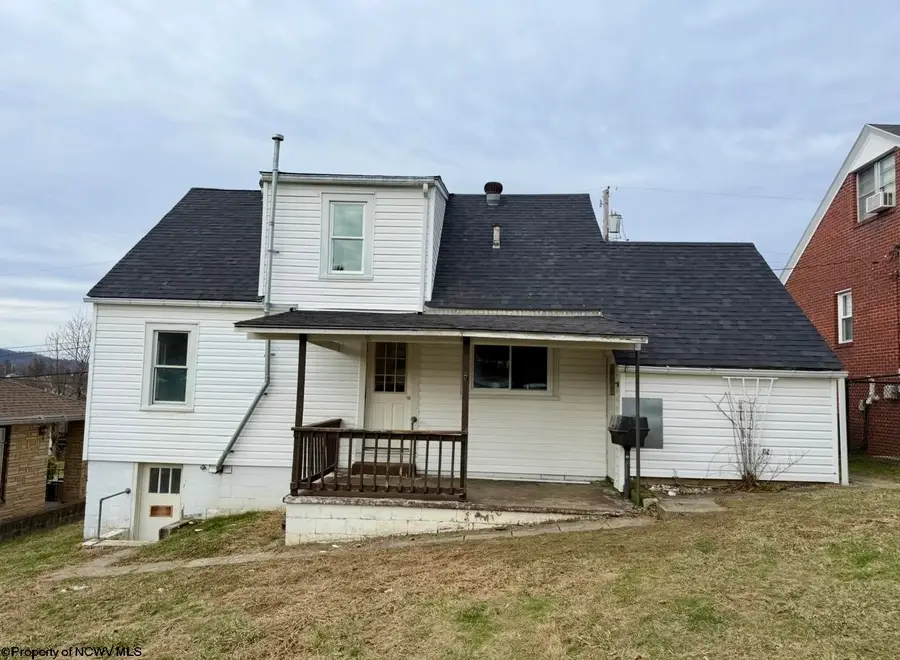 423 Grand Avenue, Bridgeport, WV 26330 - #2