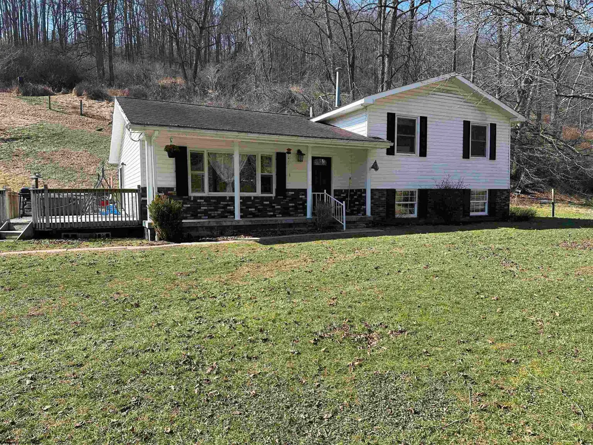 79 Punkin Center Road, Fairview, WV 26570 - #1