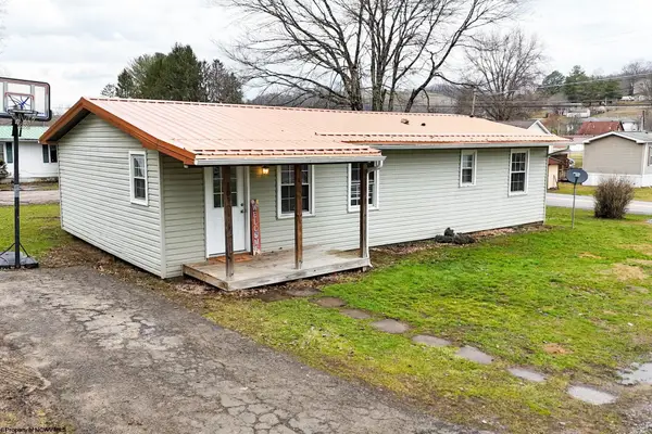 7 Everson Drive, Philippi, WV 26416