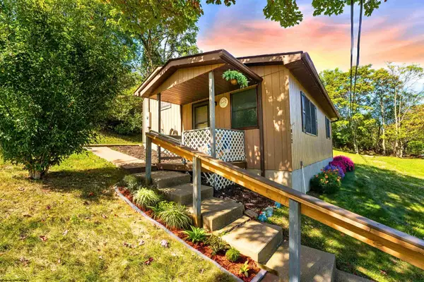 872 Summers School Road, Morgantown, WV 26508