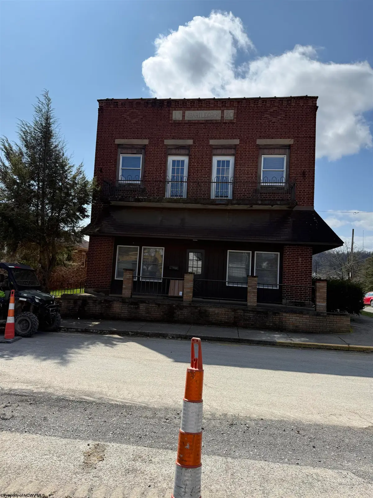 2027 Hamill Avenue, Clarksburg, WV 26301 - #1