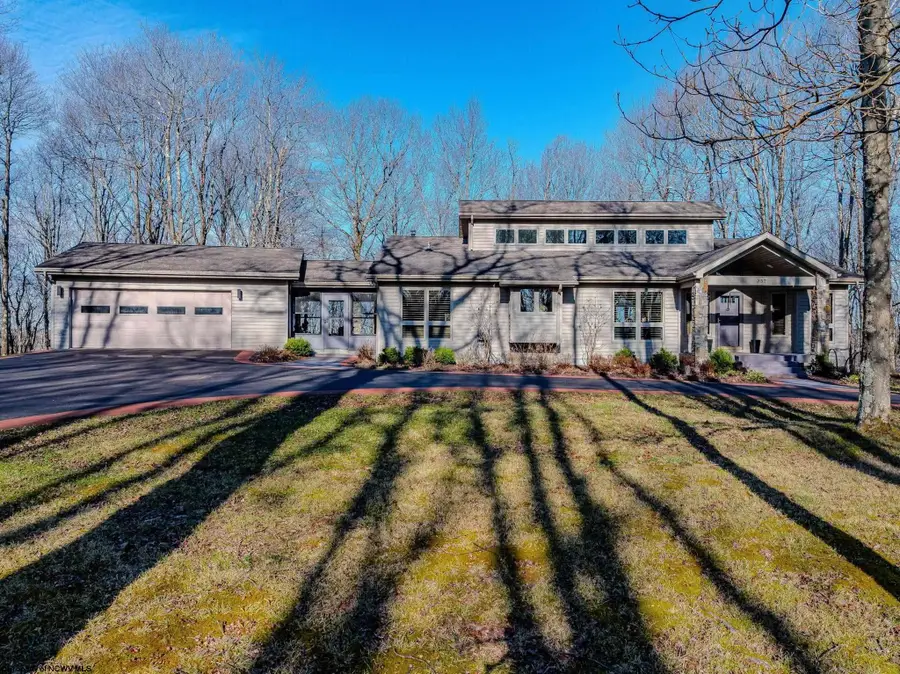 357 Betony Lane, Terra Alta, WV 26764 - #2