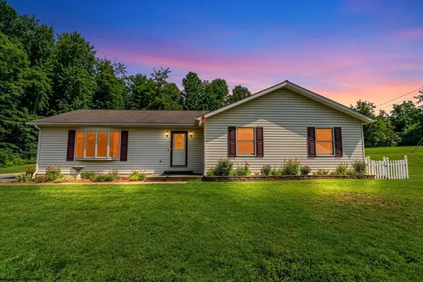 58 Edinburgh Lane, Rivesville, WV 26588