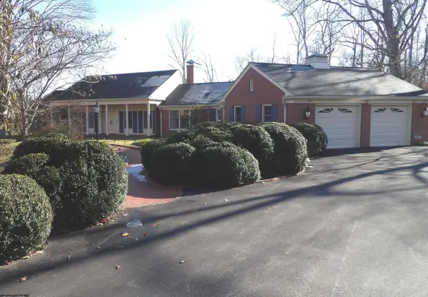 1067 Country Club Road, Clarksburg, WV 26301