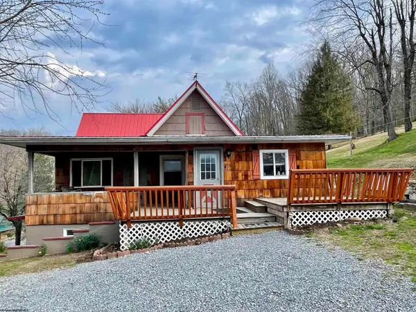 30 Camden Avenue, Gassaway, WV 26601