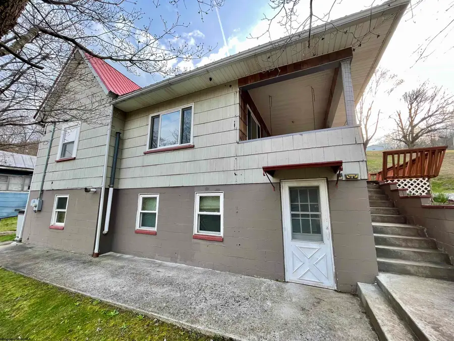 30 Camden Avenue, Sutton, WV 26601 - #3